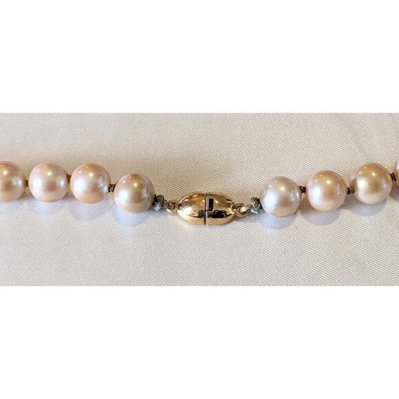 Vintage MONET Hand Knotted Faux Pearls Strand Necklace Goldtone Metal Clasp 15" - Picture 3 of 5